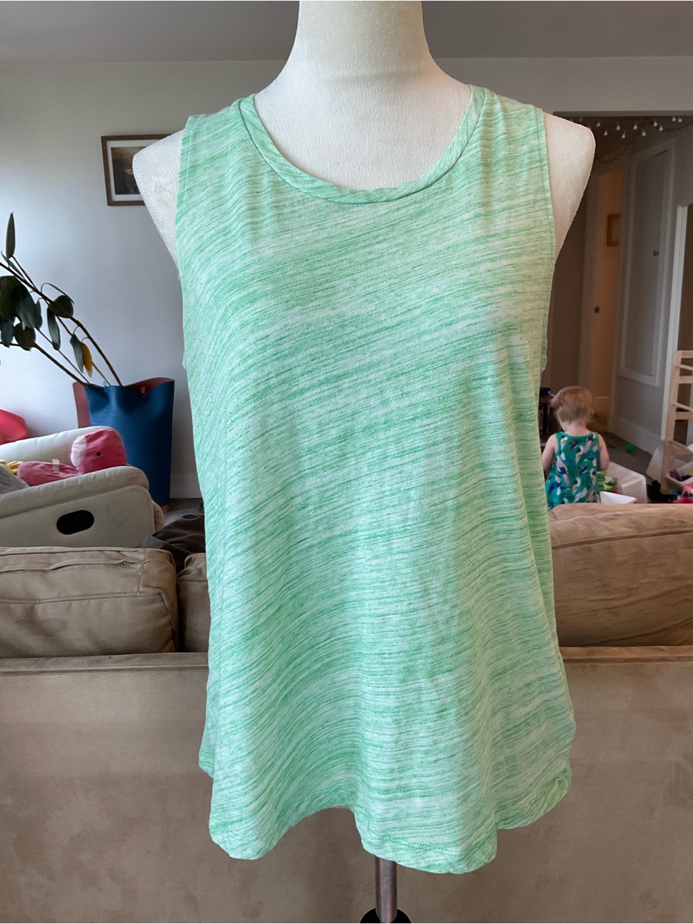 💚Gap Light Heathered Green Women's Sleeveless Tank Top Medium Summer Vacation